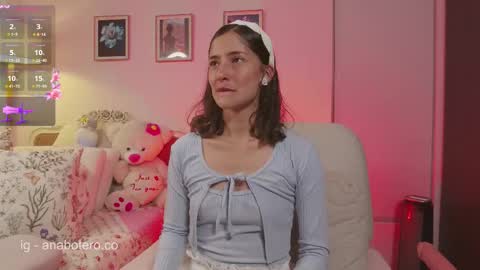 Ana Mara Botero online show from October 2025 01:05:02 AM