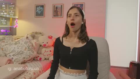 Ana Mara Botero online show from November 2025 07:59:01 PM