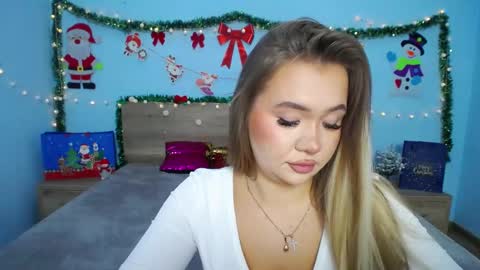 anastacyyellig online show from December 2024 08:51:01 PM