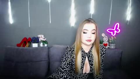 Snapshot of anastacyyellig chatting on April 2026 01:30:01 AM anastacyyellig online show from April 2026 01:30:01 AM