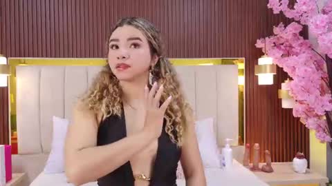 Snapshot of anastasia_steelegb chatting on July 2026 12:29:01 PM Mia online show from July 2026 12:29:01 PM