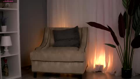 AnastasiaMills online show from May 2026 07:41:02 PM