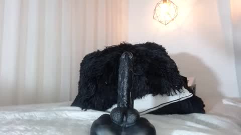 Snapshot of anastasiia_xs chatting on February 2025 09:32:02 AM Anna .. online show from February 2025 09:32:02 AM