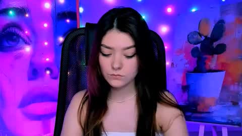 Ana online show from December 2025 04:02:01 PM