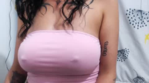 Snapshot of anasweet_69 chatting on April 2026 11:33:02 PM ANA online show from April 2026 11:33:02 PM