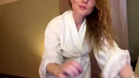 Snapshot of anavelle chatting on June 2026 03:25:01 AM Ana online show from June 2026 03:25:01 AM