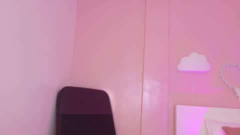 Kendra  online show from October 2025 10:14:02 AM