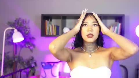 anaya_olyx online show from October 2025 05:19:01 AM