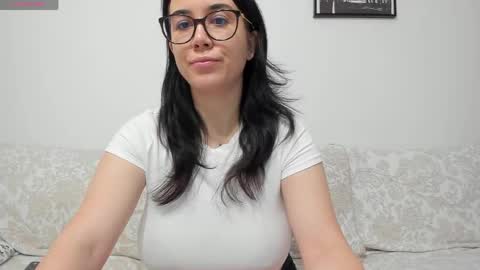 Snapshot of anayscaandy chatting on May 2026 04:07:02 AM Andreea online show from May 2026 04:07:02 AM