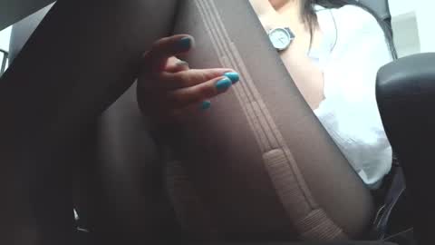 Snapshot of anddrea_ chatting on February 2026 11:42:02 AM online show from February 2026 11:42:02 AM