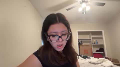 Snapshot of anditspinkxo chatting on June 2026 09:03:01 PM anditspinkxo online show from June 2026 09:03:01 PM