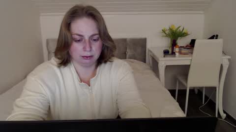 Snapshot of andorphina chatting on January 2026 04:33:02 PM Andorphin online show from January 2026 04:33:02 PM