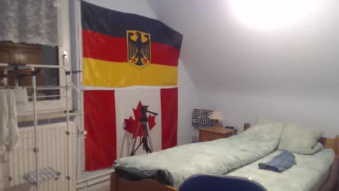 Snapshot of andre124231 chatting on December 2024 09:51:01 PM Andre online show from December 2024 09:51:01 PM