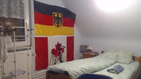 Snapshot of andre124231 chatting on December 2024 08:04:02 PM Andre online show from December 2024 08:04:02 PM