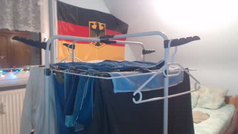 Snapshot of andre124231 chatting on January 2025 08:01:01 PM Andre online show from January 2025 08:01:01 PM