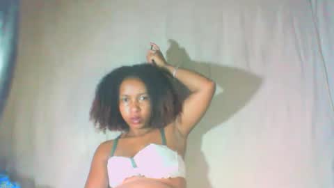 Snapshot of andre415913 chatting on February 2026 03:17:01 AM andre415913 online show from February 2026 03:17:01 AM