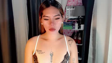 andrea06121998 online show from March 2026 12:49:02 PM