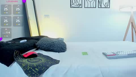 Snapshot of andrea_cherryy_ chatting on February 2026 11:53:01 AM Andrea Cherry online show from February 2026 11:53:01 AM