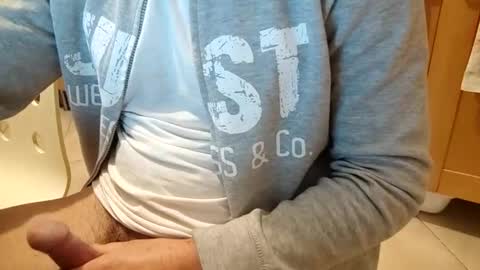 Snapshot of andrea_feetlover chatting on September 2025 05:22:02 AM andrea_feetlover online show from September 2025 05:22:02 AM