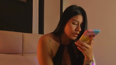 andrea online show from February 2025 04:15:02 AM