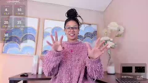 Snapshot of andreaa_zoee_ chatting on June 2026 02:43:01 PM Andrea Zoelins online show from June 2026 02:43:01 PM