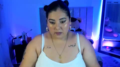 andreaakinky online show from November 2025 08:12:01 AM