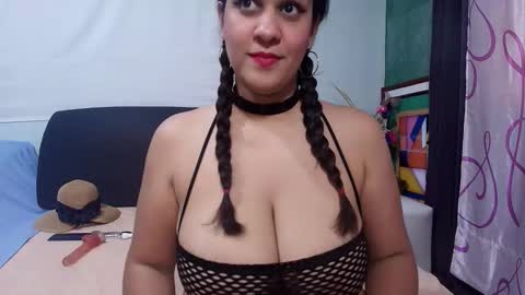 Andrea online show from September 2025 07:41:02 PM