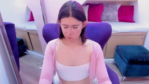 Andre Castaneda online show from November 2025 07:46:02 PM