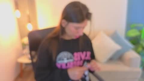 Snapshot of andrecastaneda chatting on April 2026 07:30:02 PM Andre Castaneda online show from April 2026 07:30:02 PM