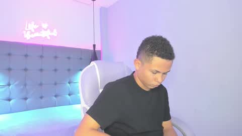 Snapshot of andres1_8 chatting on November 2025 03:16:01 AM IM ANDRES online show from November 2025 03:16:01 AM