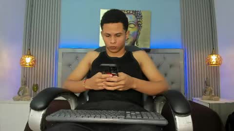 Snapshot of andres1_8 chatting on May 2026 03:46:01 AM IM ANDRES online show from May 2026 03:46:01 AM