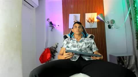 andres_belari online show from October 2025 11:31:02 AM