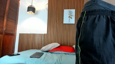 andres_belari online show from October 2025 12:16:02 PM