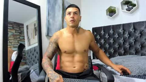 Snapshot of andres_clark chatting on May 2026 03:03:02 AM insta andres clark online show from May 2026 03:03:02 AM