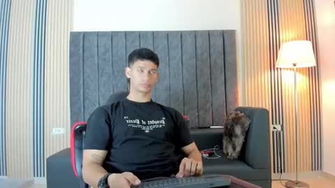 andres_stud online show from September 2025 04:45:02 AM