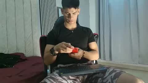 andres_stud online show from September 2025 04:17:02 AM