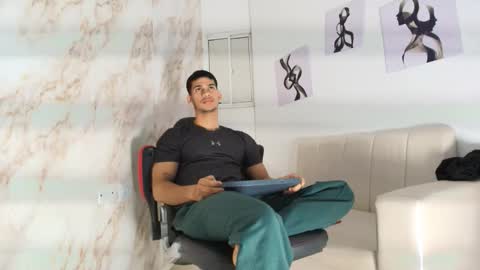 andres_stud online show from November 2025 04:26:02 AM