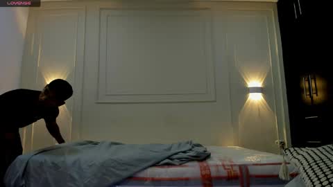 Snapshot of andres_stud chatting on May 2026 04:20:02 AM andres_stud online show from May 2026 04:20:02 AM