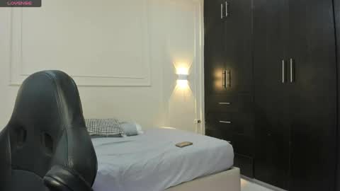 Snapshot of andres_stud chatting on May 2026 03:46:02 AM andres_stud online show from May 2026 03:46:02 AM
