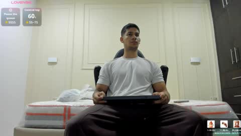Snapshot of andres_stud chatting on May 2026 03:22:02 AM andres_stud online show from May 2026 03:22:02 AM