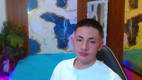 Snapshot of andres_tay chatting on April 2026 02:25:02 AM andres_tay online show from April 2026 02:25:02 AM