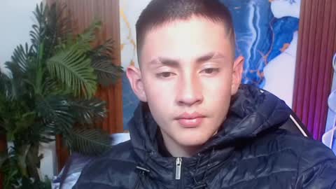 Snapshot of andres_tay chatting on April 2026 02:42:02 AM andres_tay online show from April 2026 02:42:02 AM