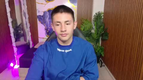 Snapshot of andres_tay chatting on May 2026 02:40:01 AM andres_tay online show from May 2026 02:40:01 AM