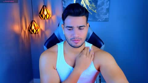 Snapshot of andresfiit chatting on April 2026 12:18:01 PM Andres online show from April 2026 12:18:01 PM