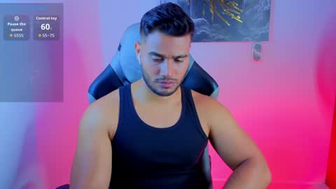 Snapshot of andresfiit chatting on May 2026 01:44:02 AM Andres online show from May 2026 01:44:02 AM