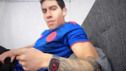 Snapshot of andresjuan92 chatting on July 2026 06:19:02 AM onlyfanscallmegotter online show from July 2026 06:19:02 AM