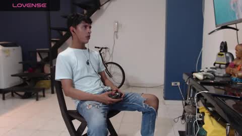 Snapshot of andressdean chatting on February 2025 02:37:01 AM Andres Dean online show from February 2025 02:37:01 AM