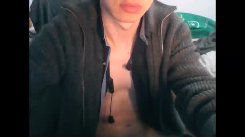 Snapshot of andresse_lat chatting on April 2026 01:27:01 AM andresse_lat online show from April 2026 01:27:01 AM