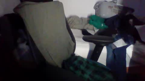 Snapshot of andresse_lat chatting on April 2026 08:19:02 AM andresse_lat online show from April 2026 08:19:02 AM