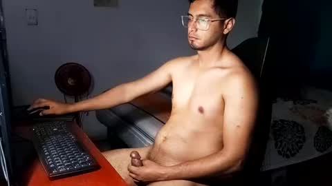 Snapshot of andresvergon85 chatting on February 2025 03:02:02 AM andresvergon85 online show from February 2025 03:02:02 AM